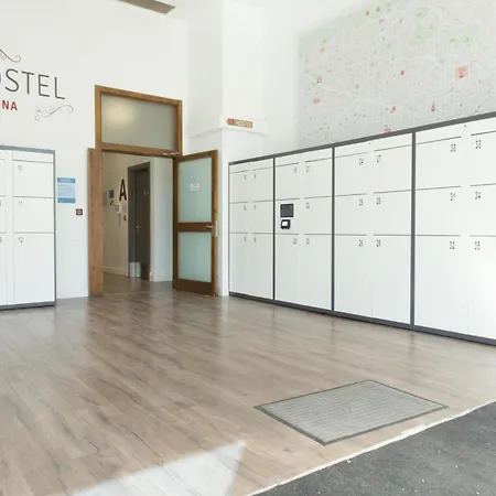 Ant Hostel Barcelona-3